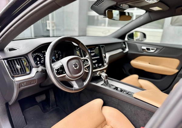 Volvo V60 cena 99900 przebieg: 159550, rok produkcji 2018 z Człuchów małe 631